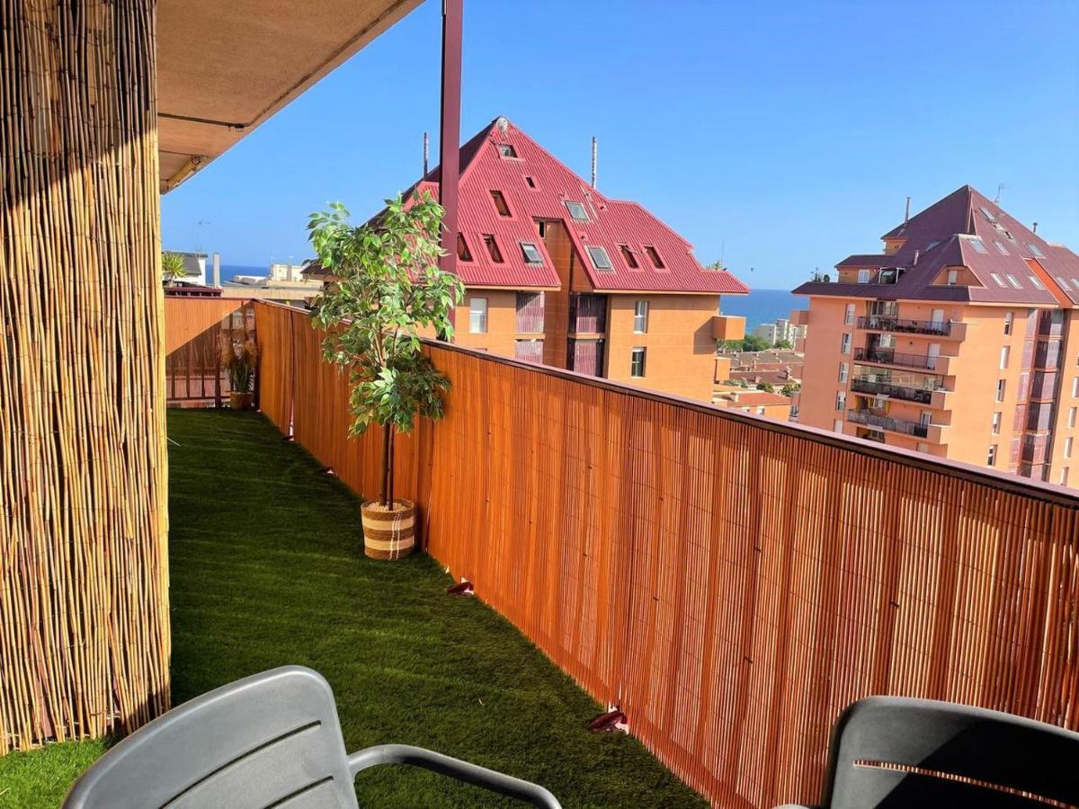 Apartamento Con Piscina Y Gran Terraza Con Vistas - Muy Cerca De La Playa, El Centro Y La Estacion Leilighet Vilassar De Mar Eksteriør bilde