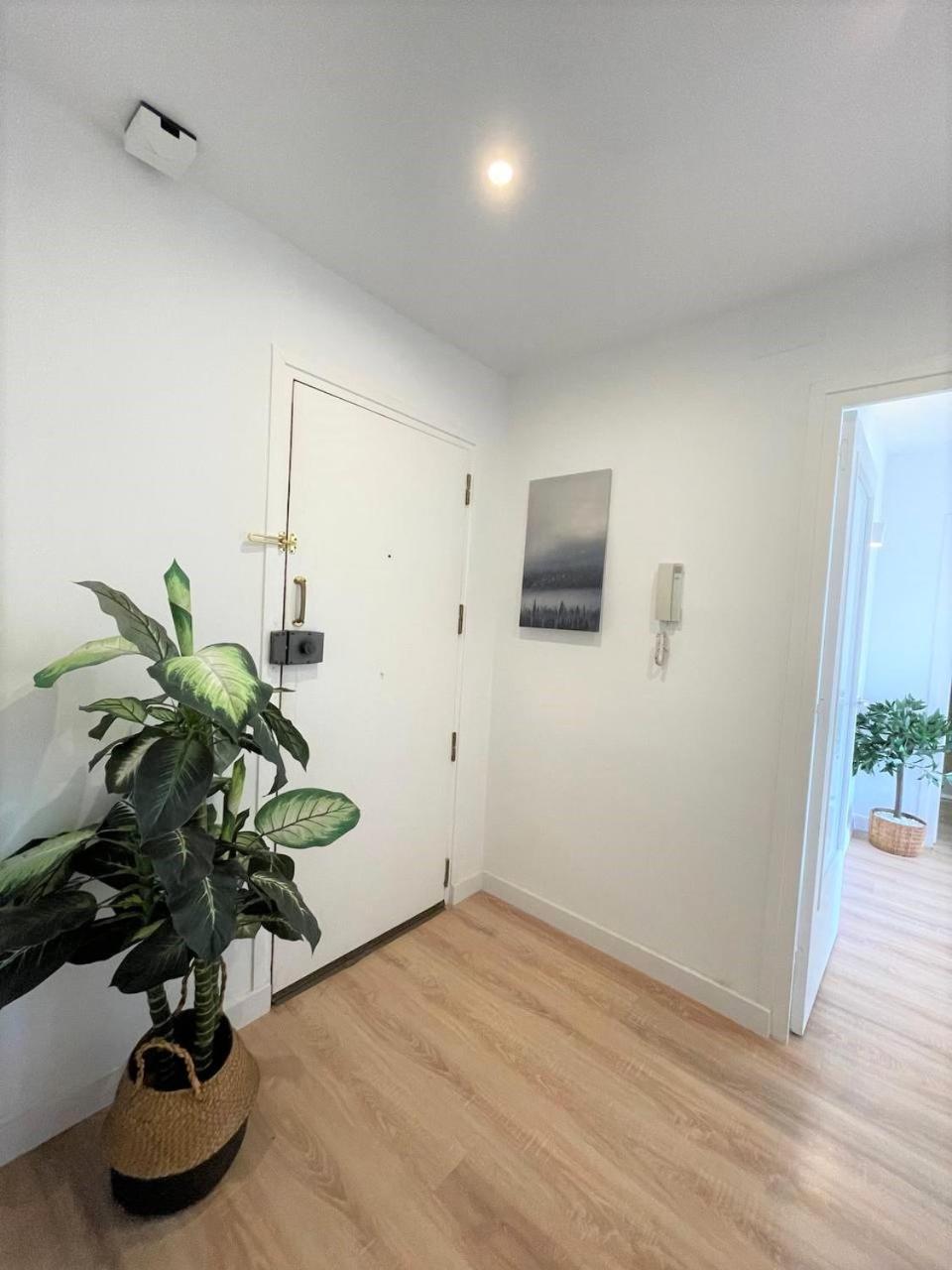 Apartamento Con Piscina Y Gran Terraza Con Vistas - Muy Cerca De La Playa, El Centro Y La Estacion Leilighet Vilassar De Mar Eksteriør bilde
